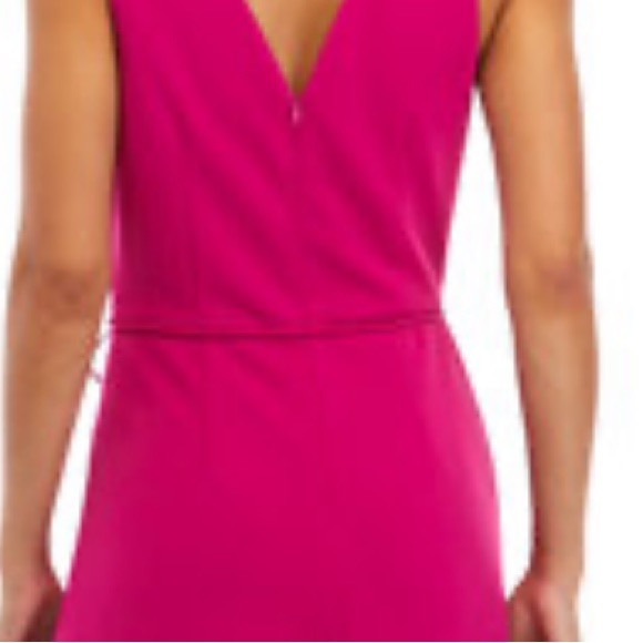 VINCE CAMUTO Asymmetric Hem Scuba Crepe
Dress - Picture 10 of 13